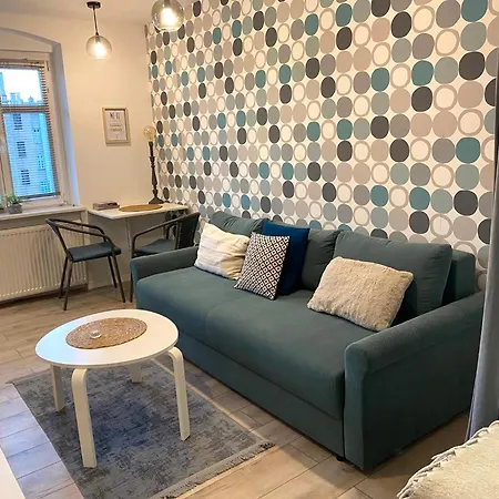 Lemuria Szkolna Centrum * Legnica