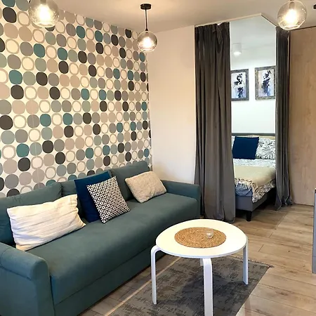 Lemuria Szkolna Centrum Legnica