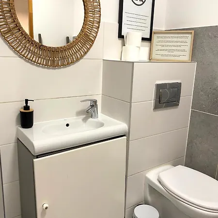 Lemuria Szkolna Centrum Appartement Legnica