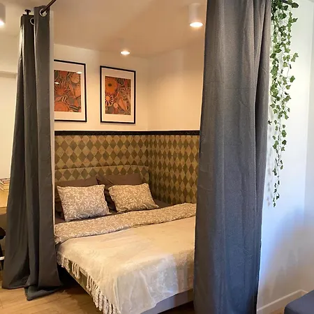 Lemuria Szkolna Centrum Legnica