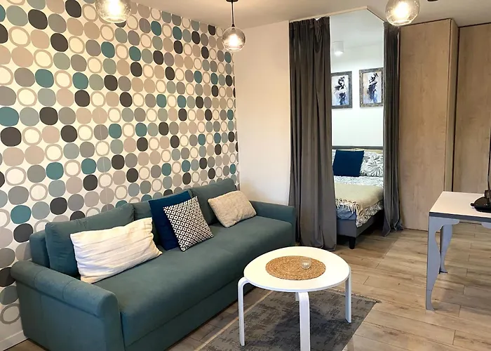 Lemuria Szkolna Centrum Legnica