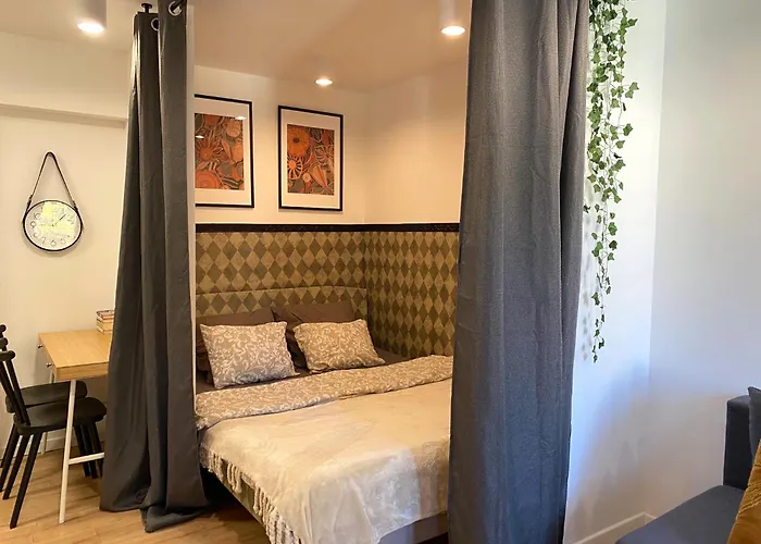 Lemuria Szkolna Centrum Legnica